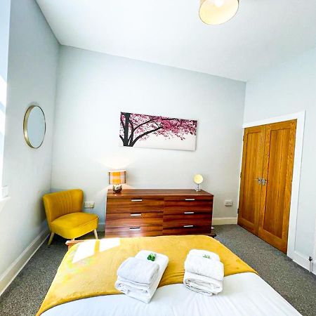 Stunning 2 Bed Apt Nr The Royal Mile & The Castle Эдинбург Экстерьер фото