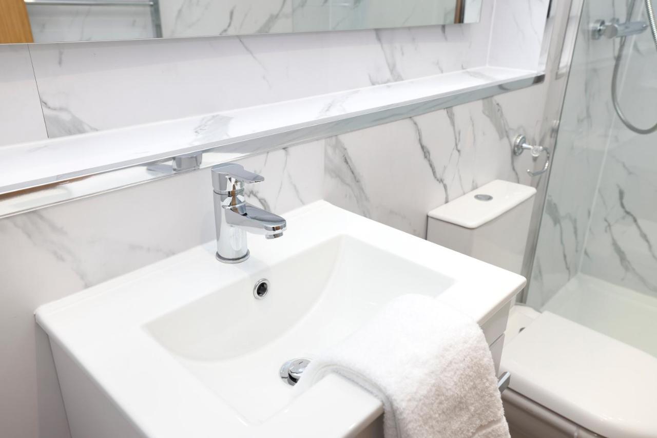Stunning 2 Bed Apt Nr The Royal Mile & The Castle Эдинбург Экстерьер фото